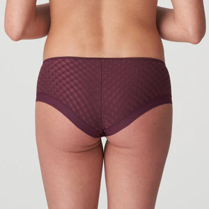 15 AVERO Hotpants