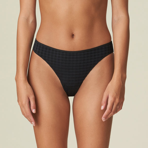 10 AVERO Tanga